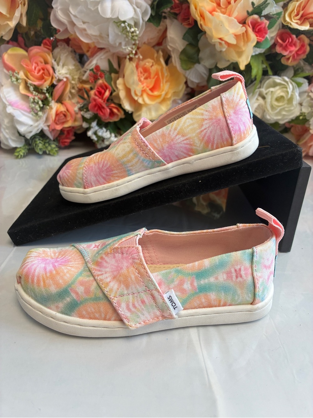 TOMS Tiny Alpargata Neon Pink Multi Tie Dye Twill Toddler Slip-On Shoes Size 9